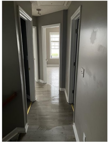 Building Photo - 2441 Bay Harbor Dr