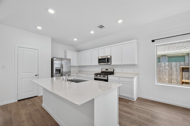 Building Photo - 3013 Myrtle Bch Ln
