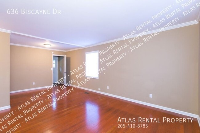 Building Photo - 636 Biscayne Dr