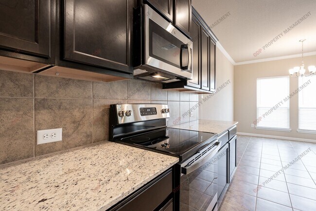 Building Photo - 10206 Eaglefire Dr