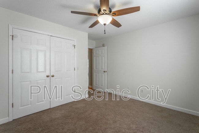 Building Photo - 145 Candie Ln