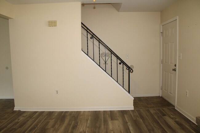 Building Photo - 3701-B Davidsburg Rd.