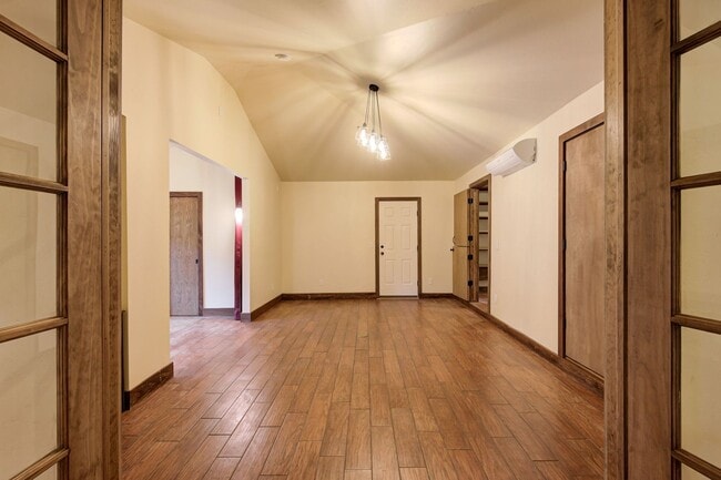 Building Photo - 2429 Cedar Oak Dr