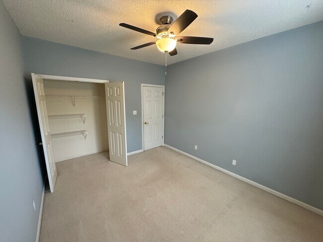 Building Photo - 17115 Grenache Ct