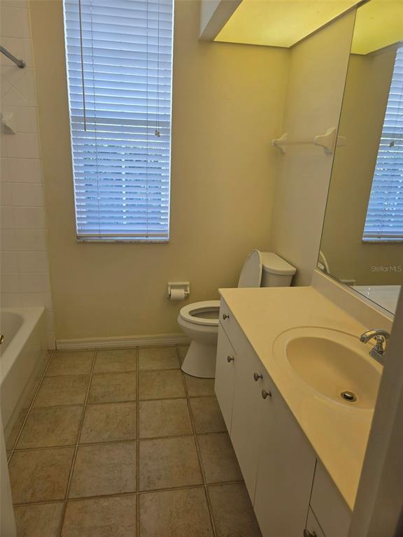 Building Photo - 5282 Far Oak Cir