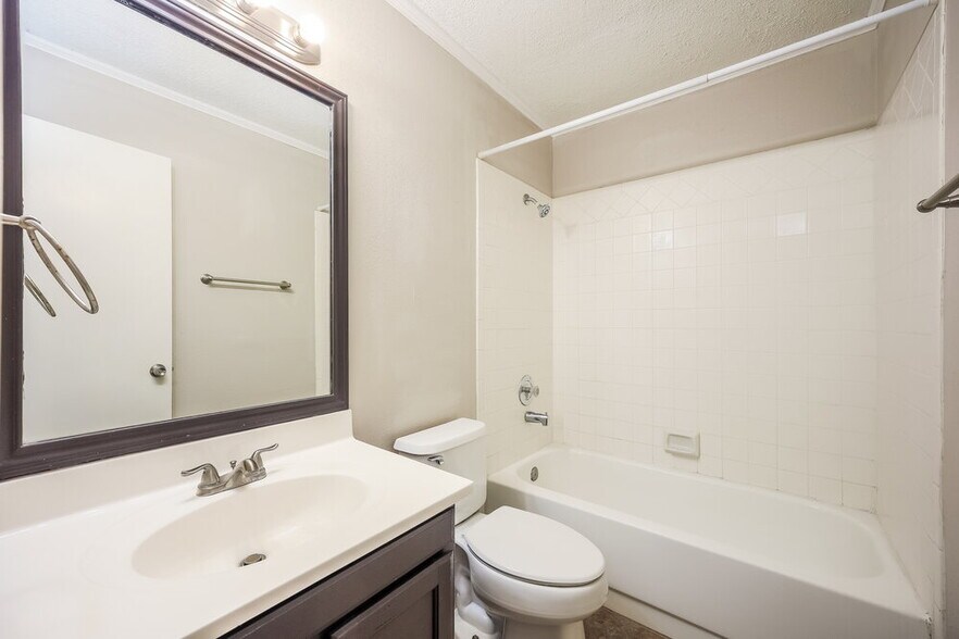 Building Photo - 6303 Crab Orchard