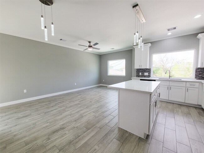 Building Photo - 4514 Maggie St