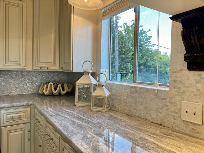 Building Photo - 1578 Railroad St