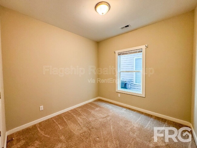 Building Photo - 1503 S Taylor St