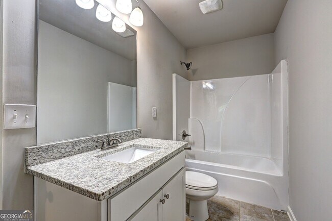 Building Photo - 100 Ruby Ln