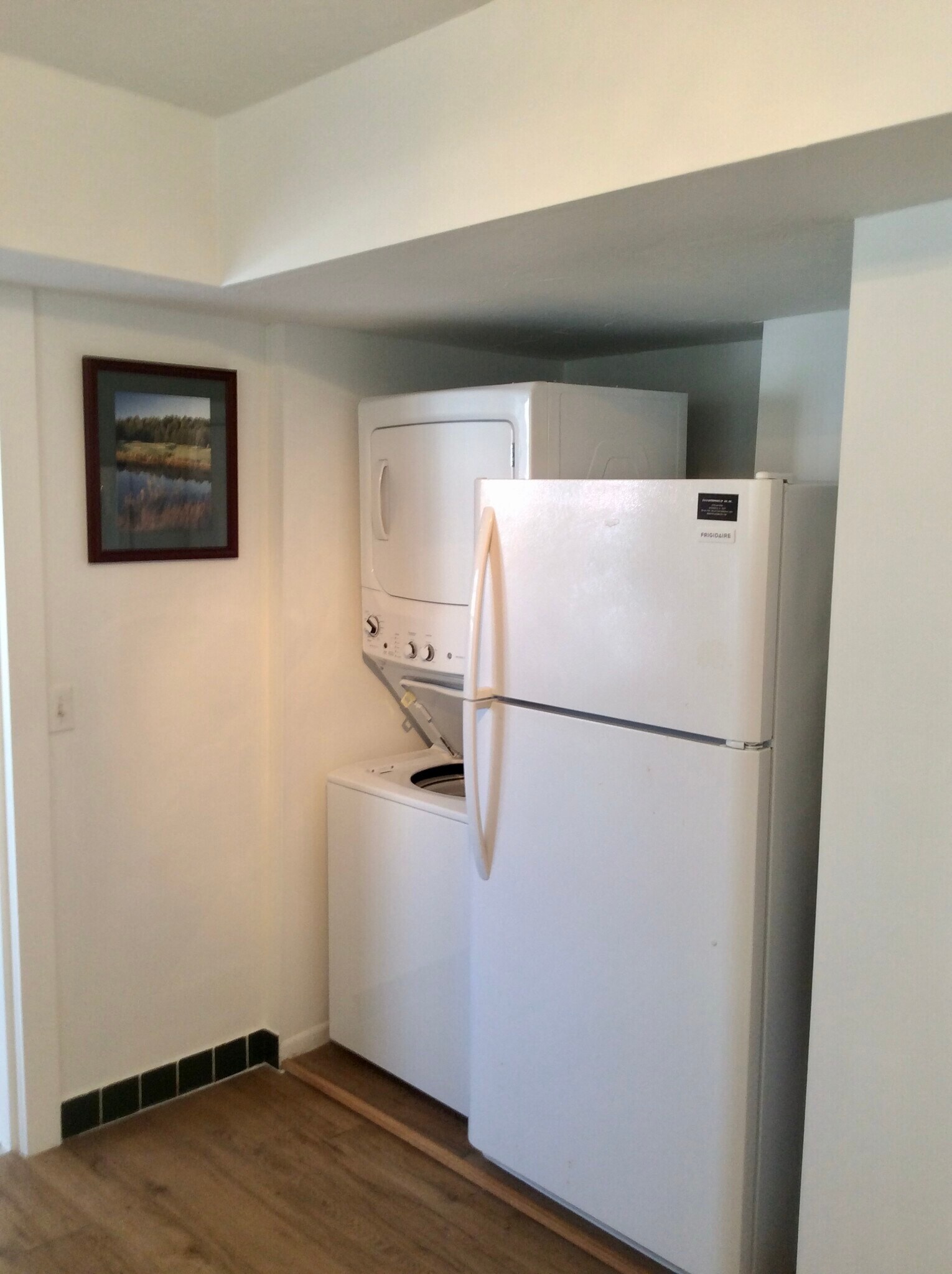 Building Photo - 1212 1st St S