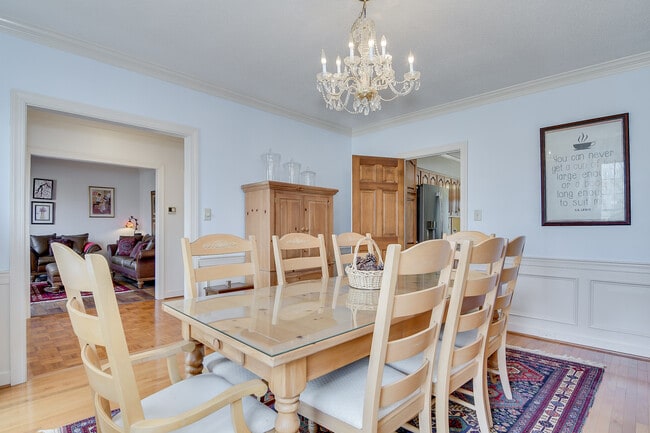 Building Photo - 4117 Knollcrest Cir N