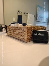 Building Photo - 16060 S April Dr