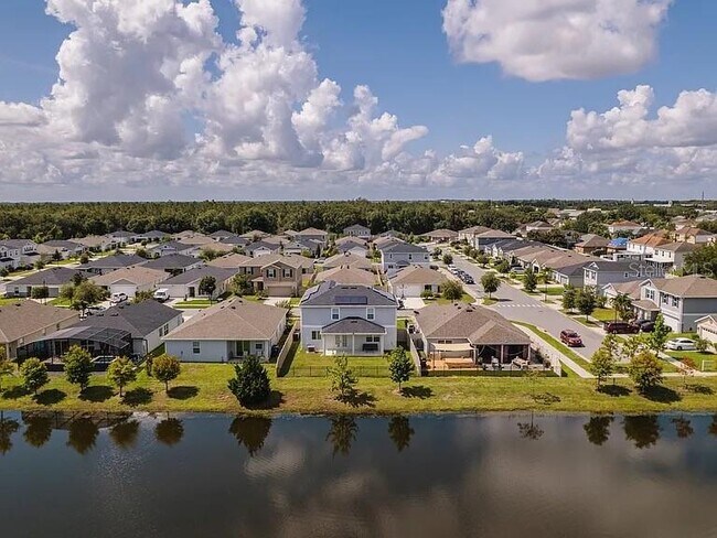 Building Photo - 5005 Golden River Ln