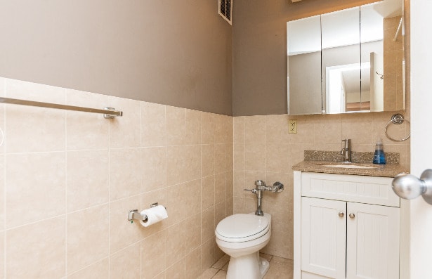 Building Photo - 708 W Bittersweet Pl