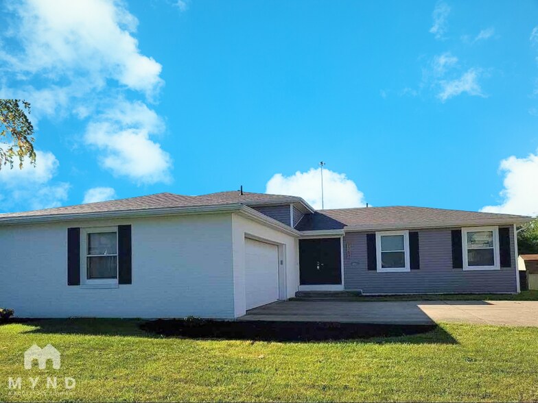 Primary Photo - 2757 Kenview Rd S