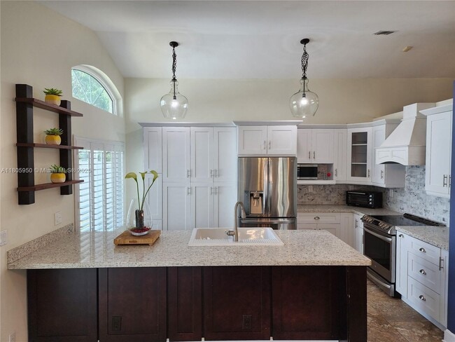 Building Photo - 9871 Red Heart Ln