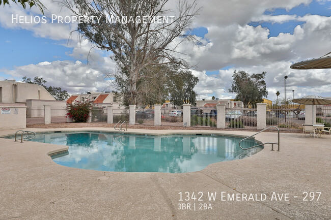 Building Photo - Beautiful Townhouse in Mesa