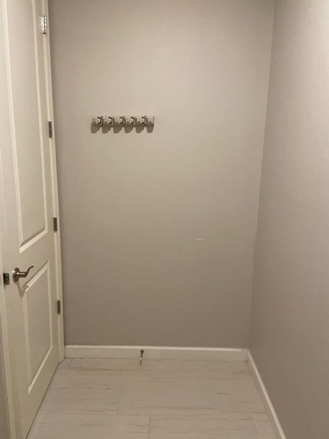 Building Photo - STUNNING NEWER HOME- GATED