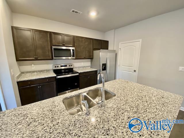 Building Photo - 123 Derbyshire Dr