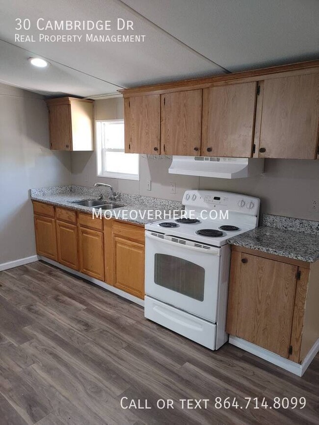 Building Photo - 30 Cambridge Dr