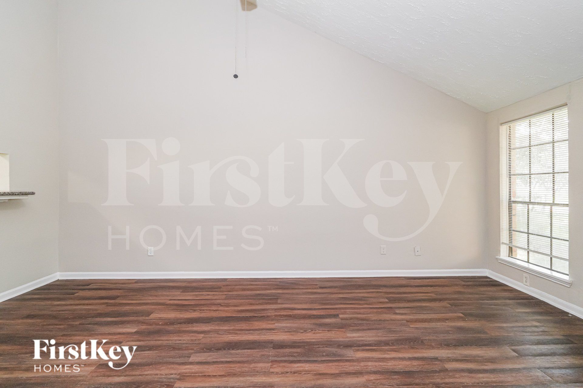 Building Photo - 16826 Rockstone