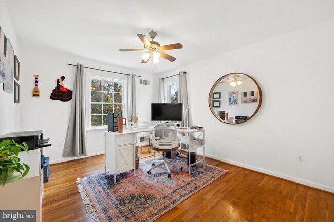 Building Photo - 13625 Middlevale Ln