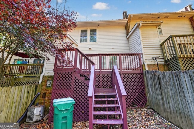 Building Photo - 898 Chippendale Ln