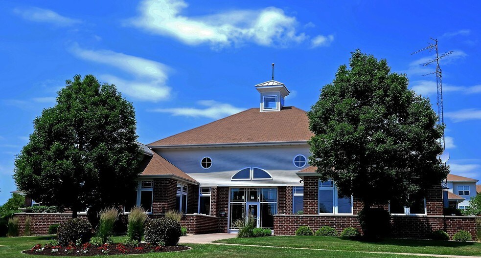 Brookridge Heights Apartments 3102 E Hamilton Rd Bloomington IL 61704