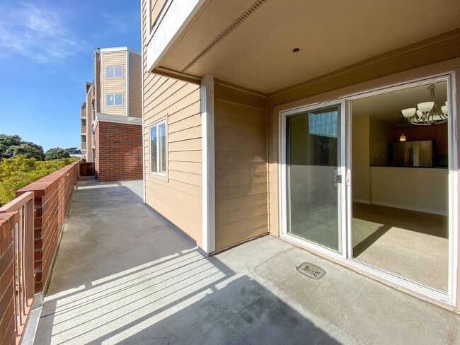 Building Photo - 6400 Christie Ave