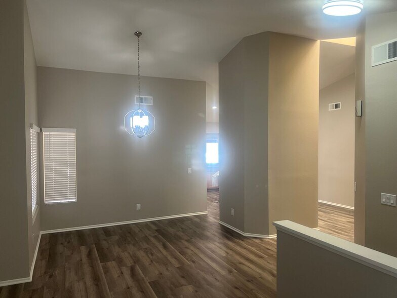 Building Photo - 26328 Columbus Dr