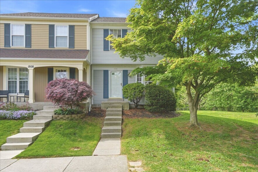 Building Photo - 1810 Bramble Brook Ln