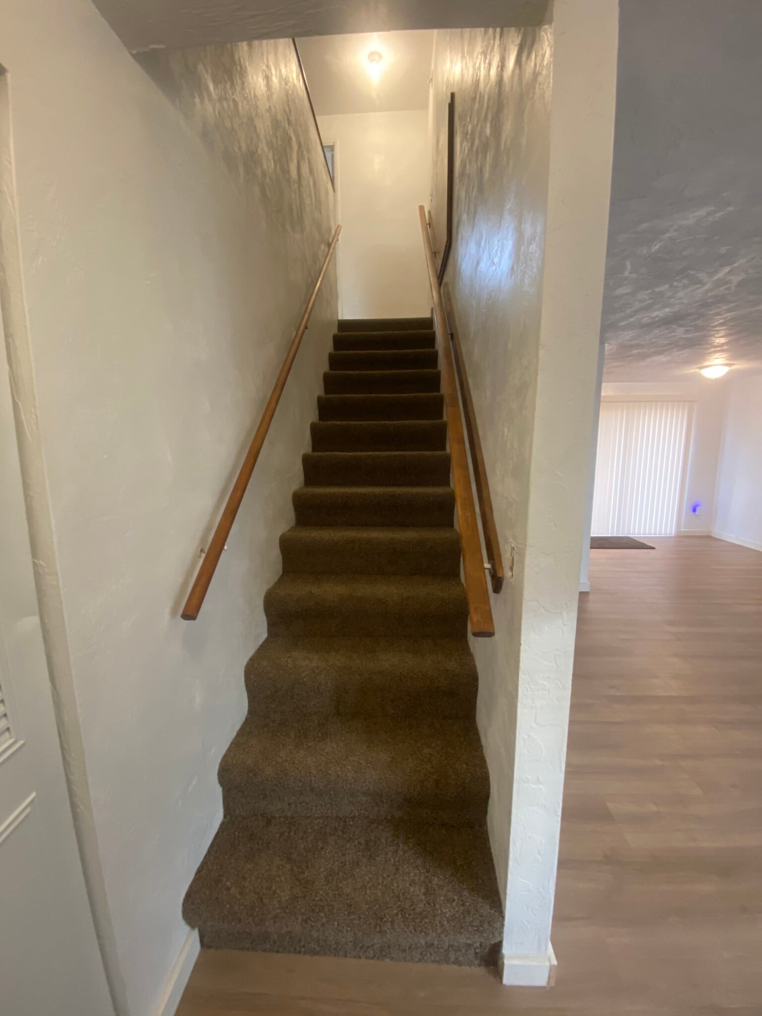 Stairs - 880 N Cloverleaf Loop