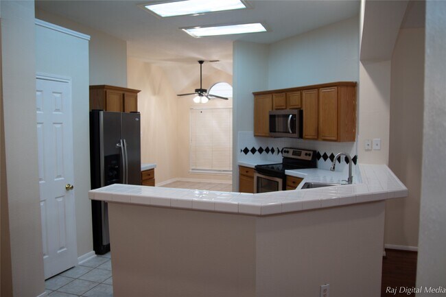 Building Photo - 4918 Pinder Ln