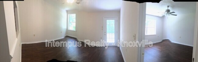Building Photo - 7401 Creek Song Ct