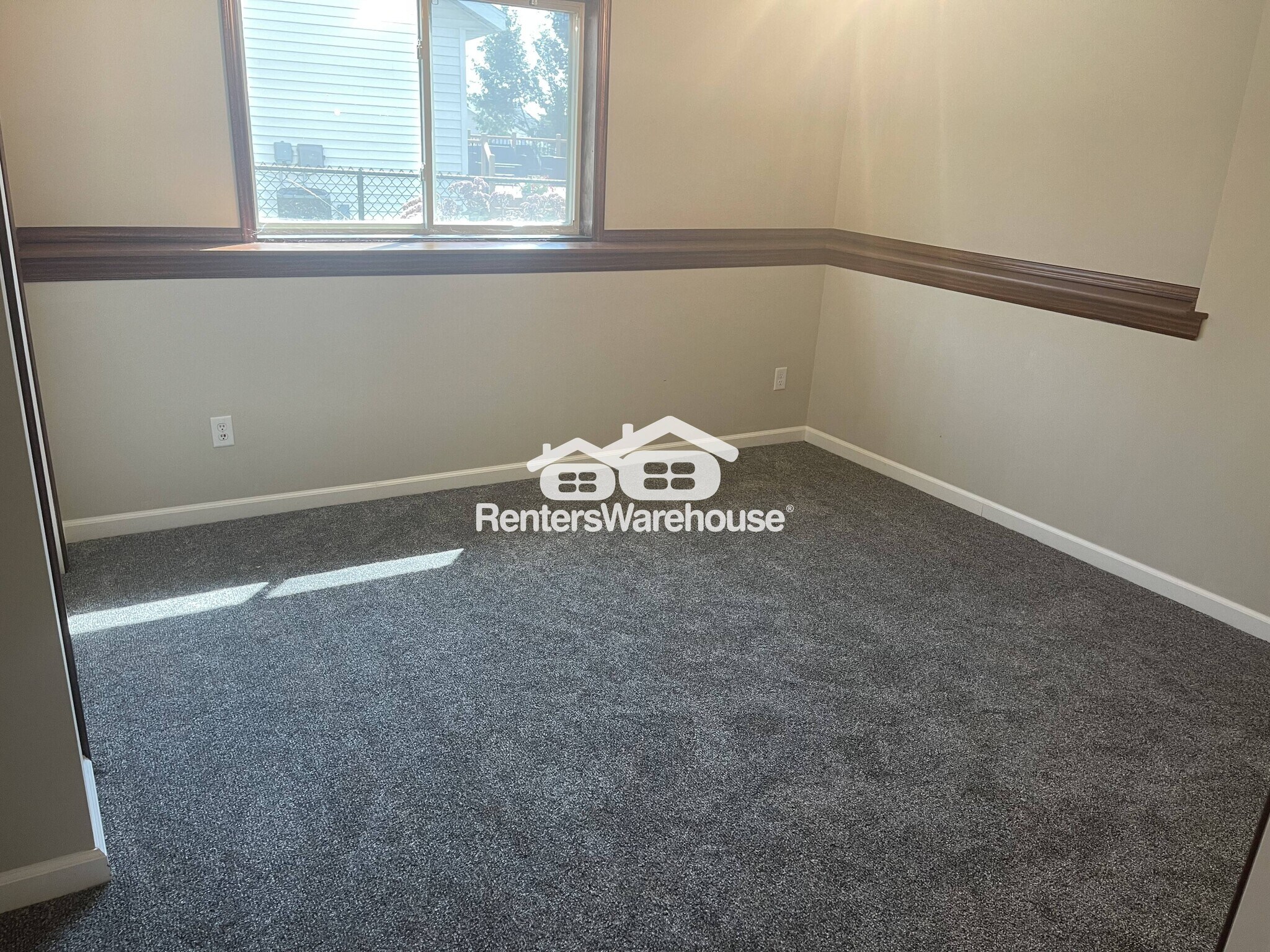 Building Photo - 6311 Fairway Dr NW