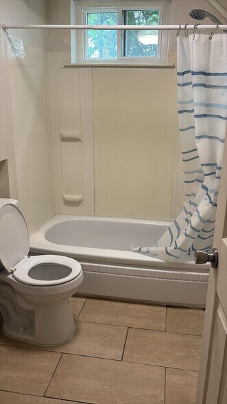 Building Photo - 1013 S Potomac St