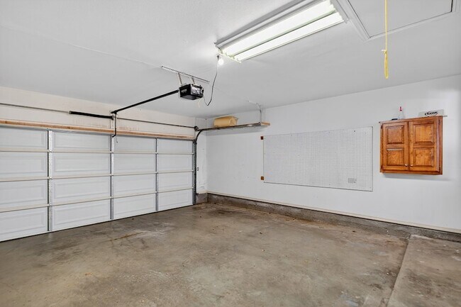 Building Photo - 1709 Castleford Rd