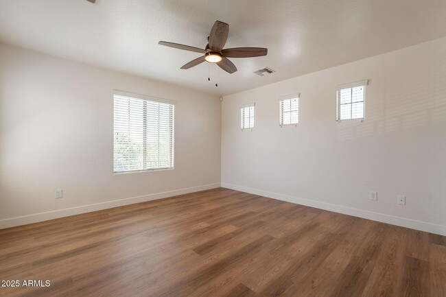 Building Photo - 26638 N Babbling Brook Dr