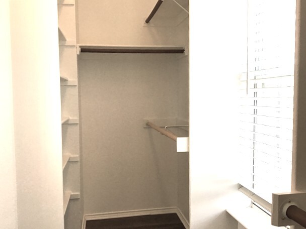 Building Photo - 1701 Oak Bend Ln