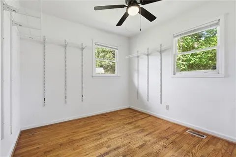 Building Photo - 700 Woodmont Cir
