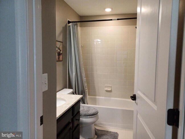 Building Photo - 25501 Emerson Oaks Dr