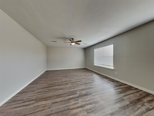 Building Photo - 21711 Falcongate Ct