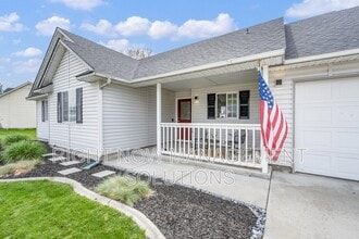 Building Photo - 10563 W Stonecrop Dr