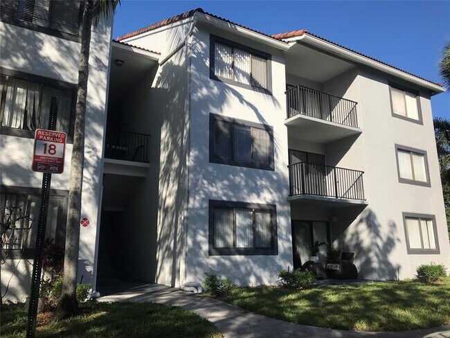 Building Photo - 9022 W Atlantic Blvd
