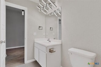 Building Photo - 1160 Water Valley