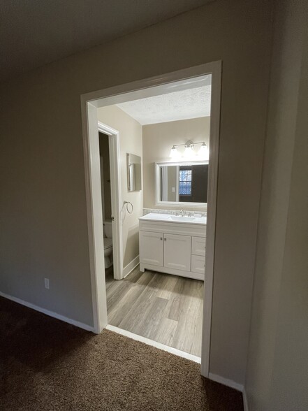 Bathroom in owners suite #1 - 409 Natchez Trce