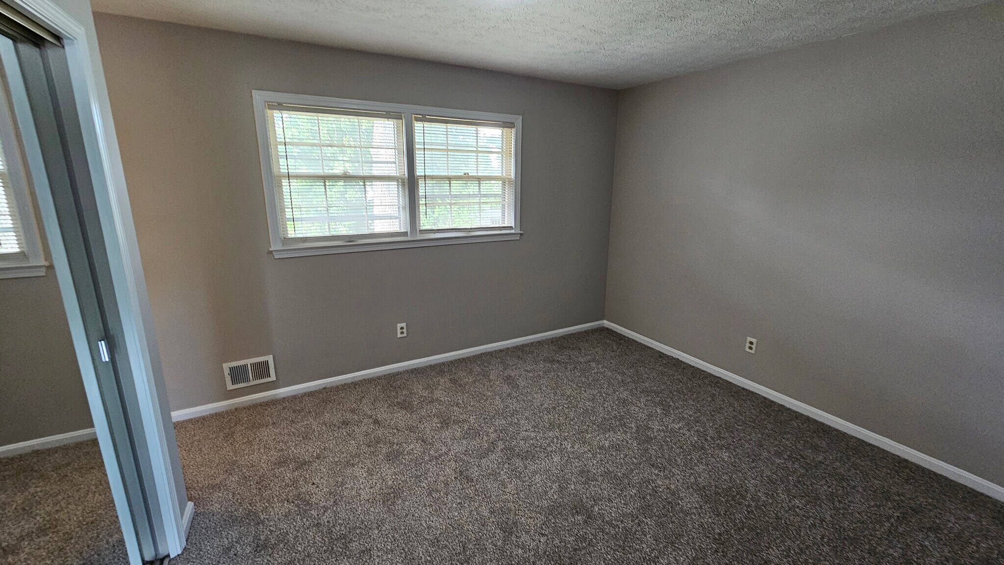 Primary Bedroom - 9323 Willowwood Way