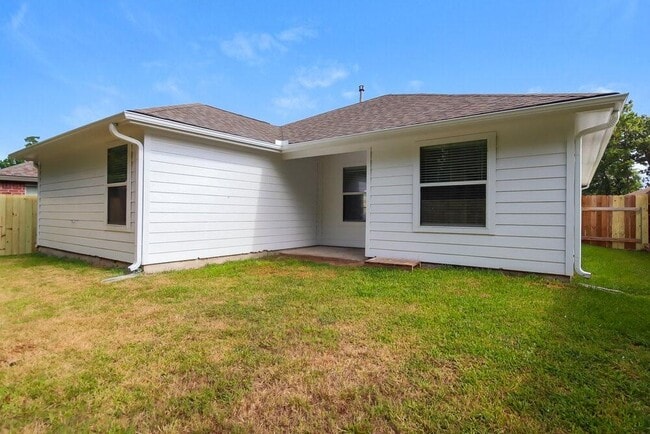 Building Photo - 426 Laurel Sage Dr