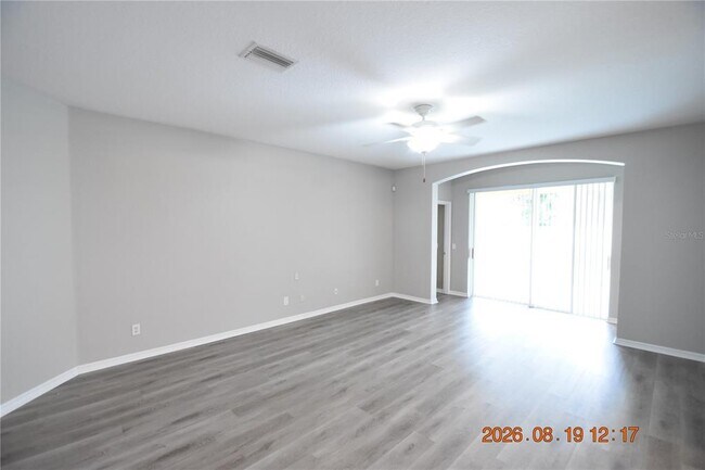 Building Photo - 644 Chesney Dr